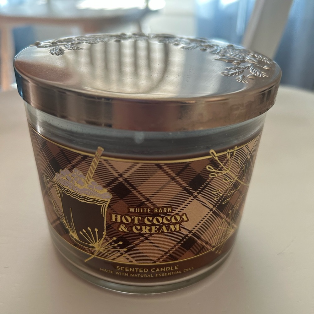 Hot Cocoa and Cream Candle - 3 wick